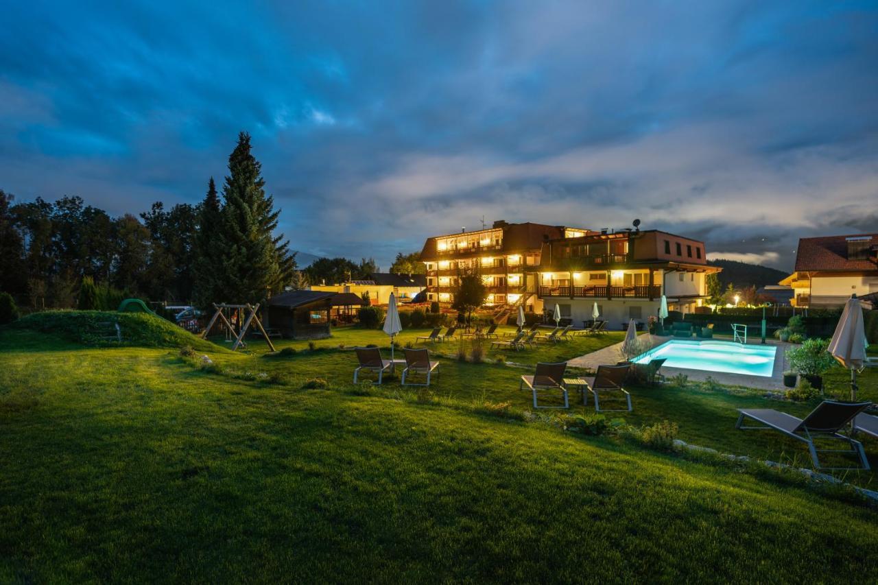 Hotel Reischach ブルーニコ エクステリア 写真