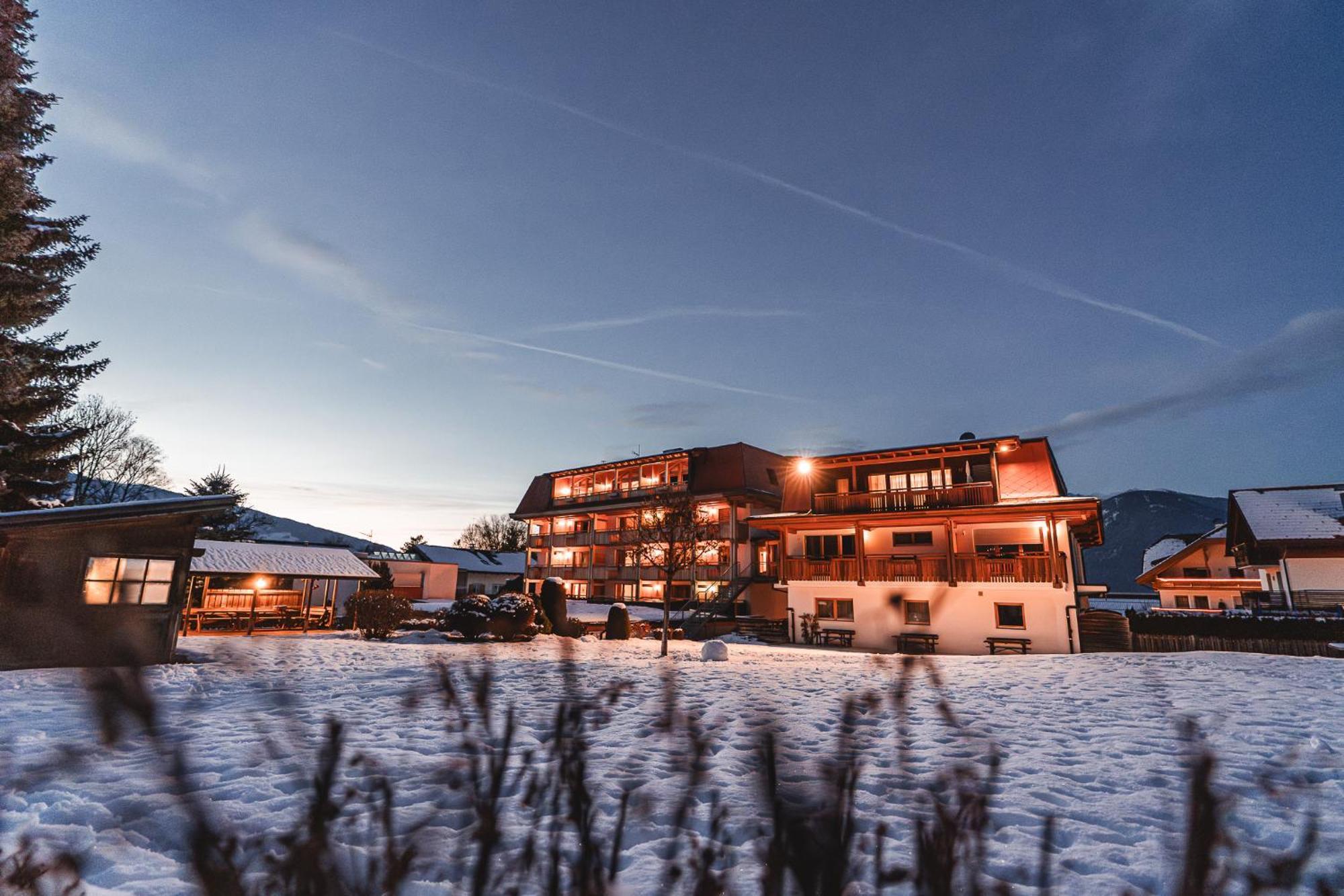 Hotel Reischach ブルーニコ エクステリア 写真