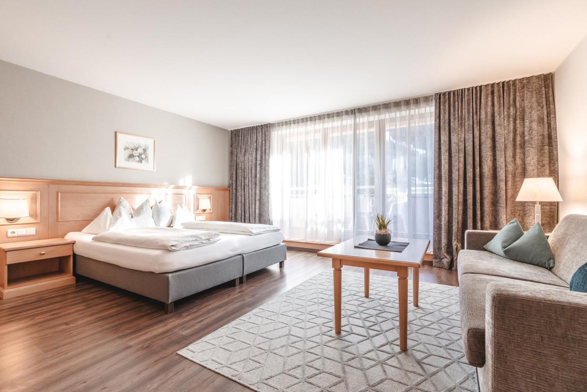 Hotel Reischach ブルーニコ エクステリア 写真