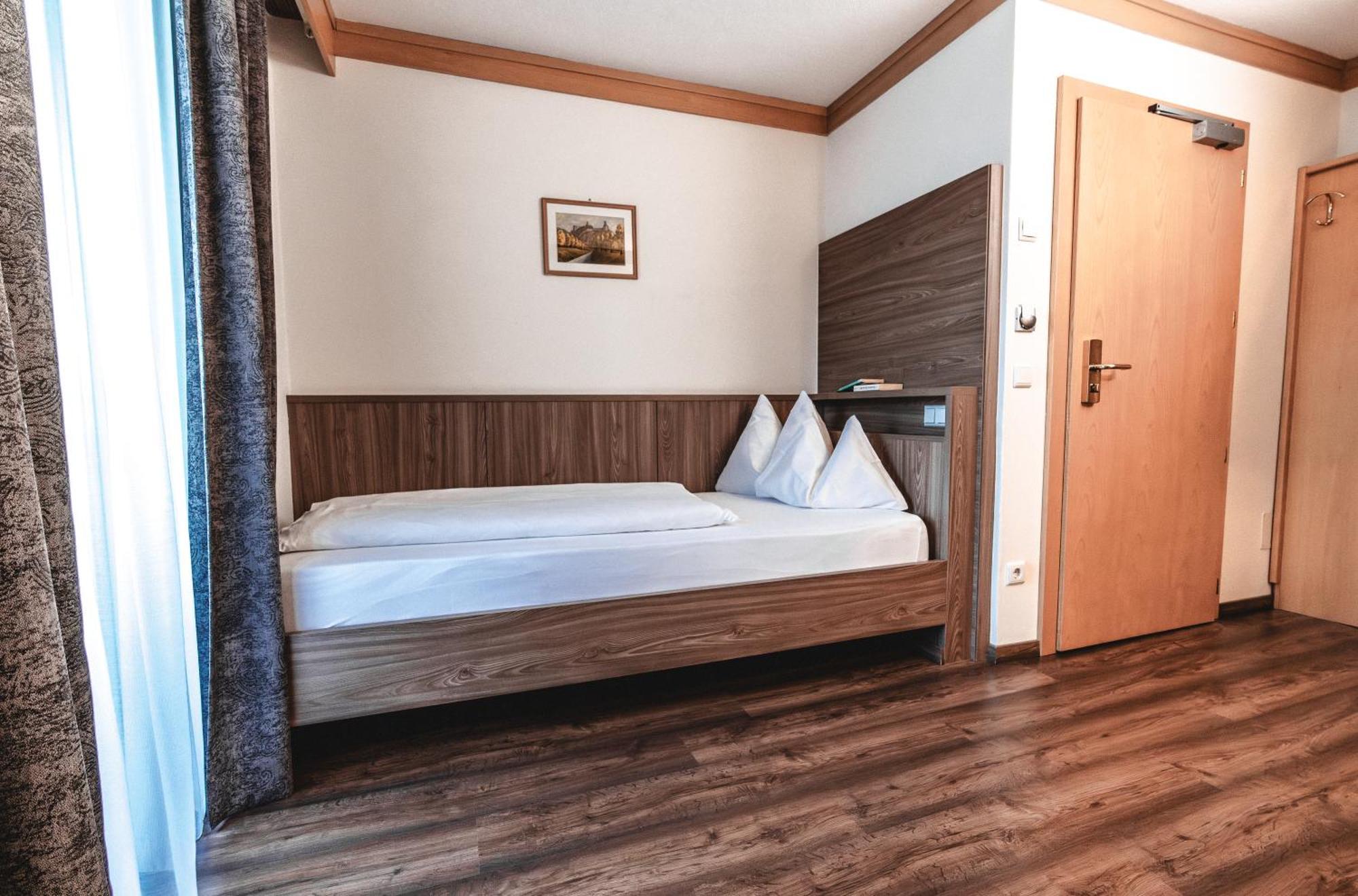 Hotel Reischach ブルーニコ エクステリア 写真