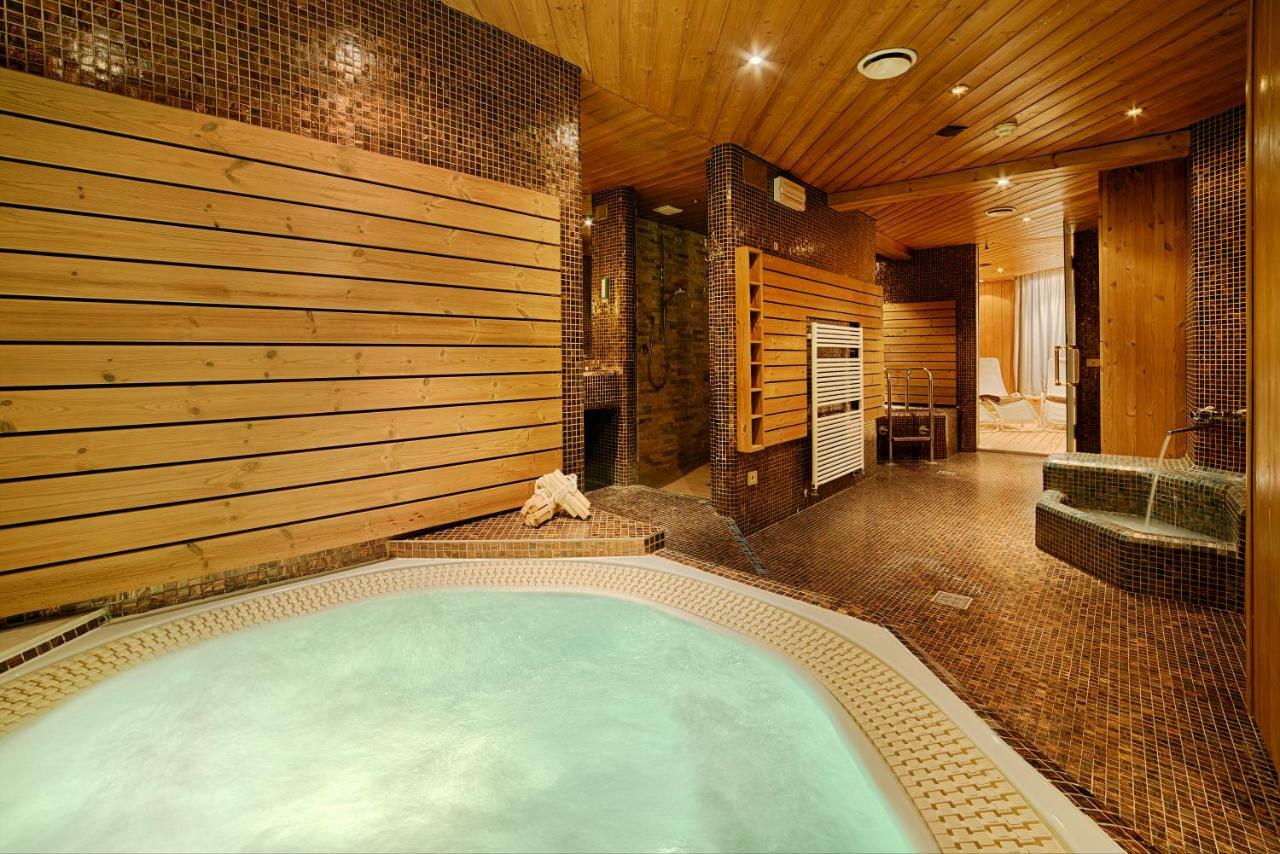Hotel Reischach ブルーニコ エクステリア 写真
